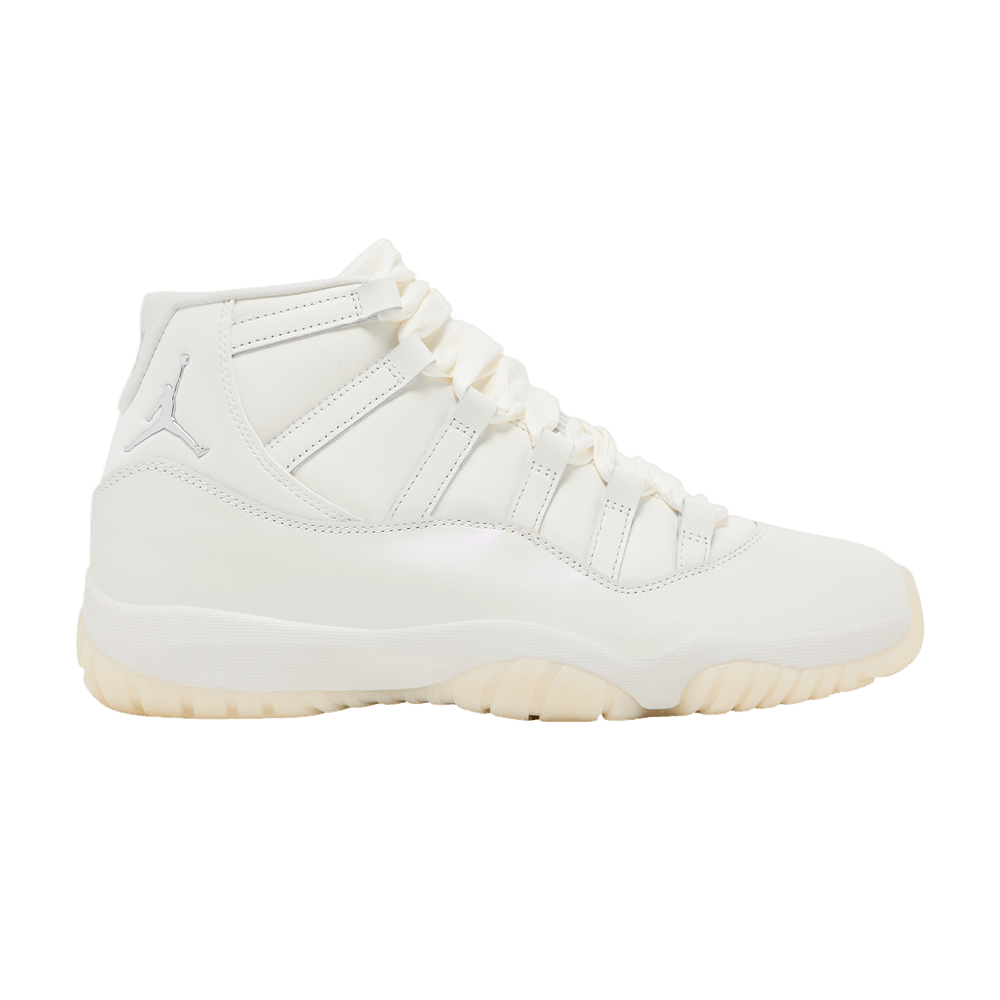 Jordan 11 Retro Pearl (Women's)